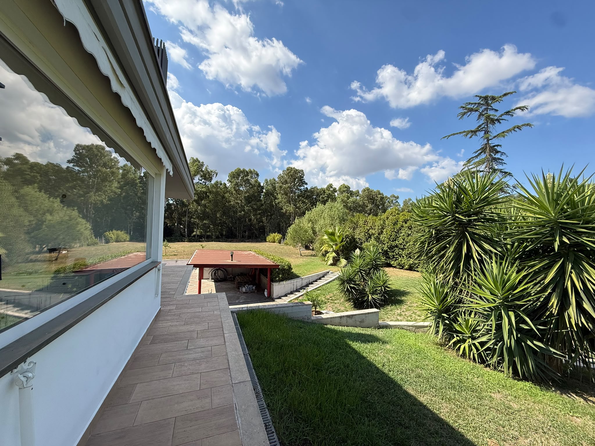 WhatsApp Image 2026-07-24 at 12.30.49 (5) APRILIA: PRESTIGIOSA VILLA CON PISCINA