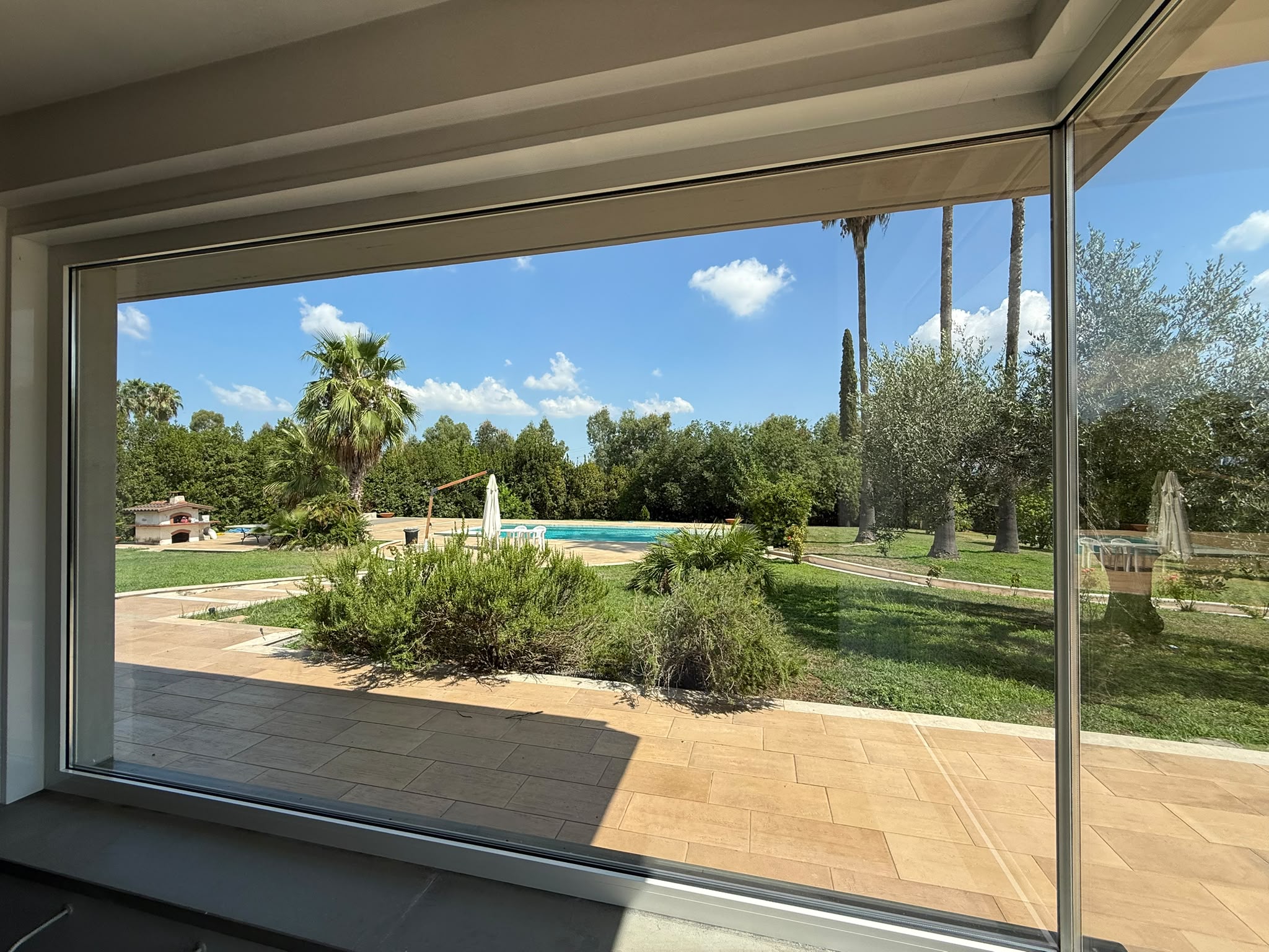 WhatsApp Image 2026-07-24 at 12.30.52 (3) APRILIA: PRESTIGIOSA VILLA CON PISCINA